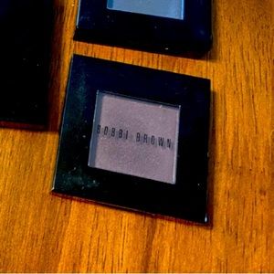 Bobbi Brown Eggplant Shadow